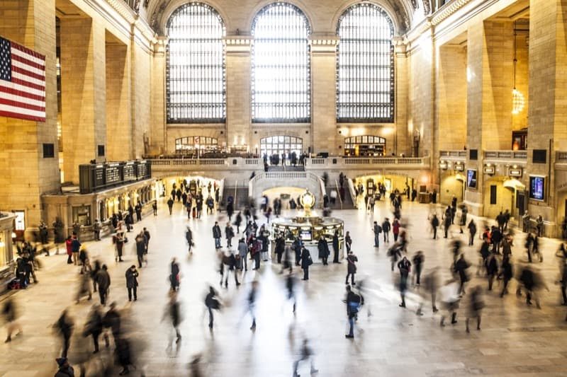 people-new-york-train-crowd-optim